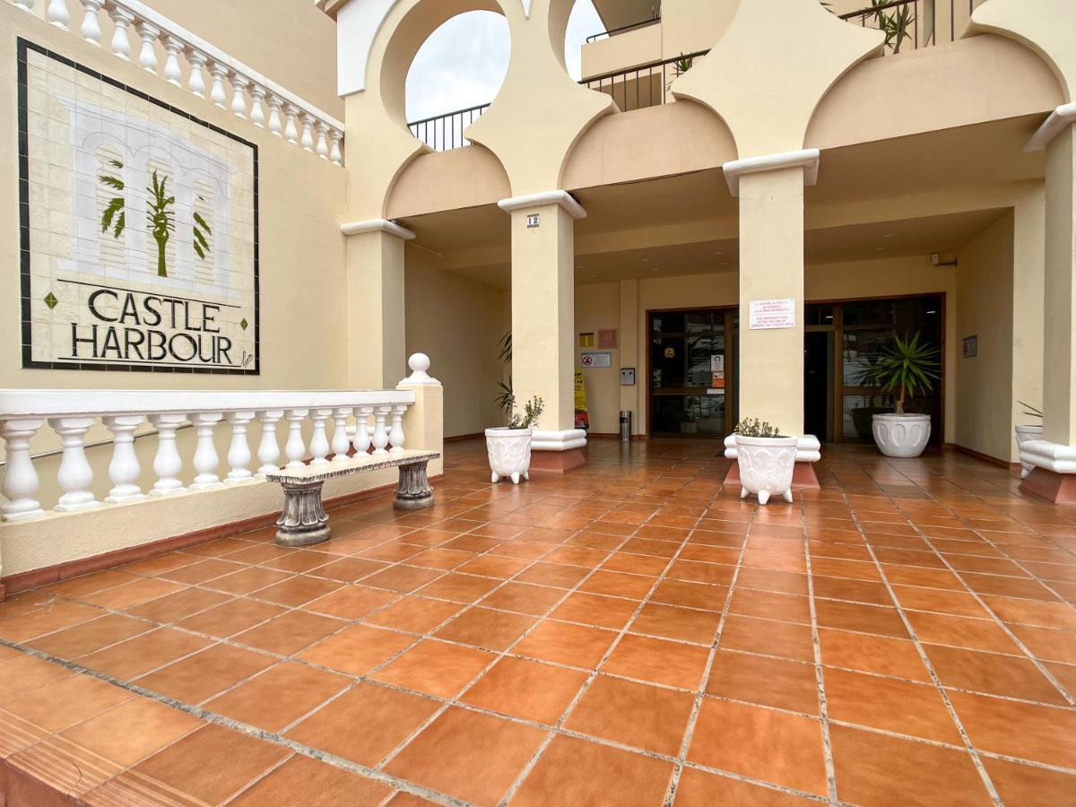 Korallia Guesthouse Castle Harbour Los Cristianos  Eksteriør bilde